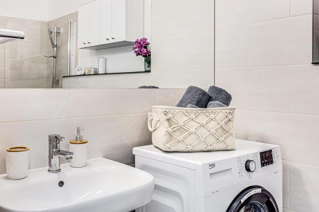 Ari Green Apartment Near Atrium Mall Arad Kültér fotó